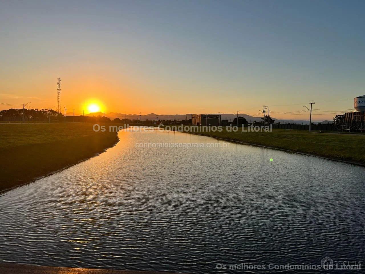 TERRENO BEIRA LAGO À VENDA NO CONDOMÍNIO JOY | 290 m² — Xangri-lá