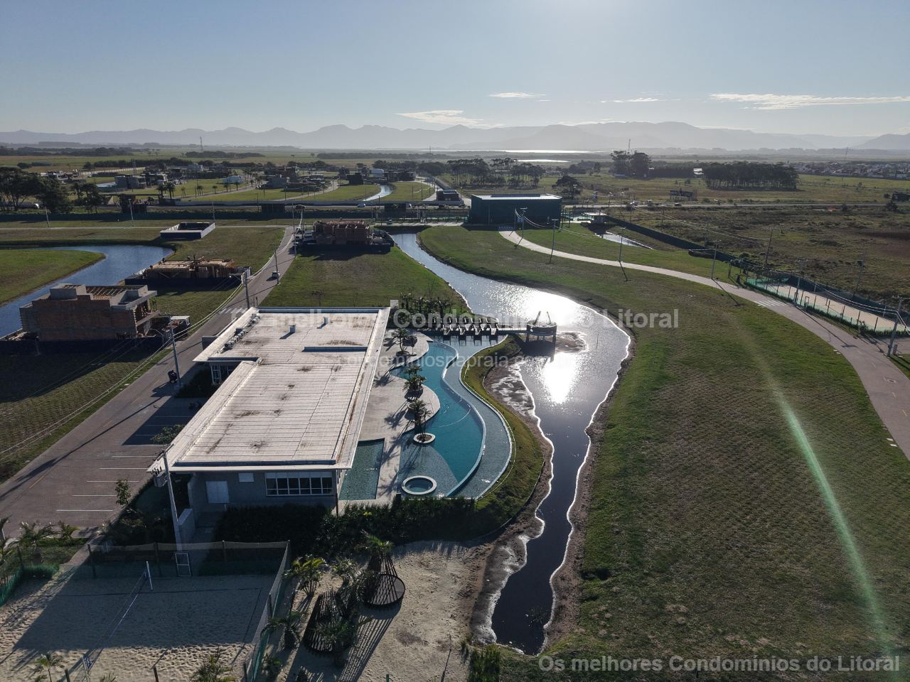 LOTE BEIRA LAGO À VENDA NO CONDOMÍNIO WAVE | Xangri-Lá — Xangri-lá