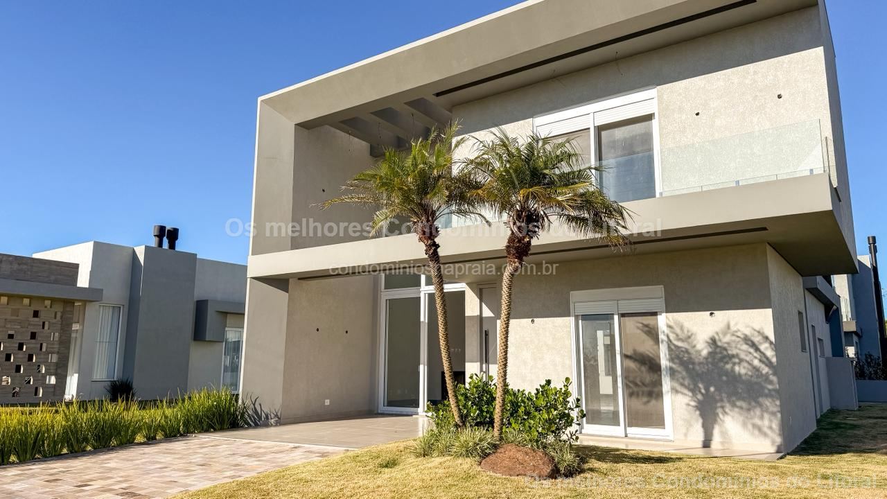 SOBRADO À VENDA NO CONDOMÍNIO TERRASUL | 230 m² | 4 Suítes | Xangri-Lá — Capão da Canoa
