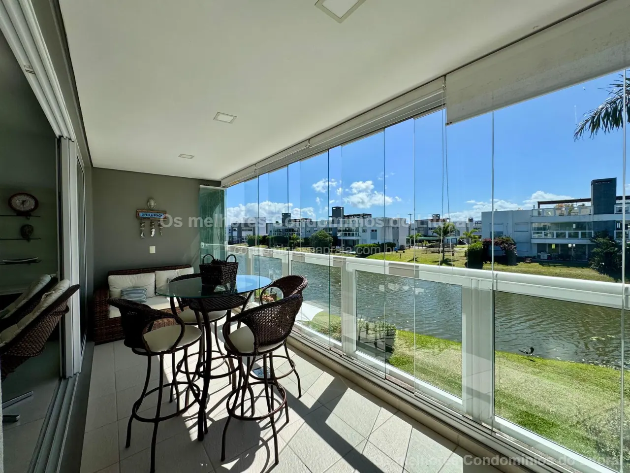 APARTAMENTO MOBILIADO À VENDA NO ROSSI ATLÂNTIDA | 100 m² | 2 DORMITÓRIOS | XANGRI-LÁ — Xangri-lá