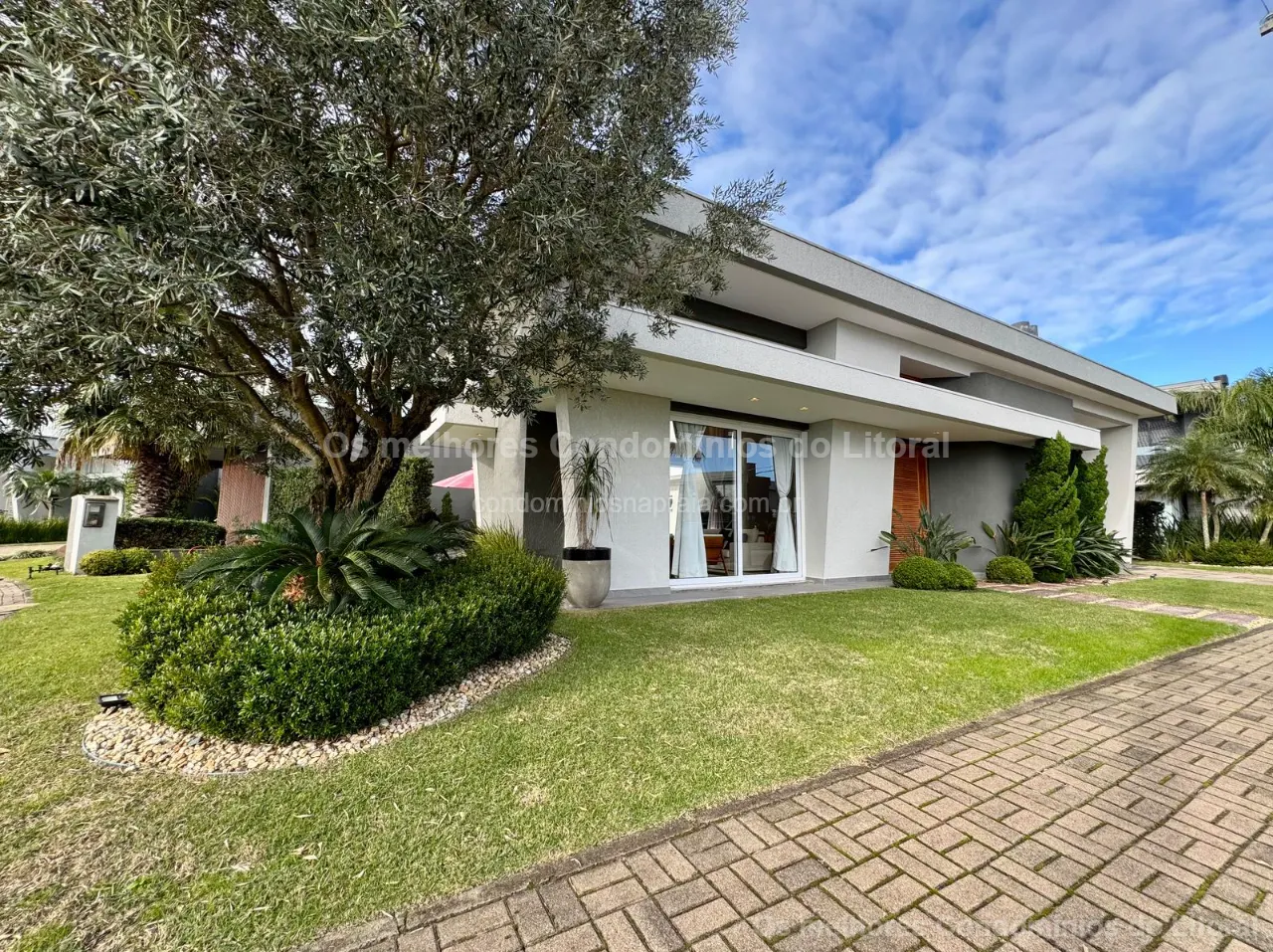SOBRADO MOBILIADO À VENDA NO CONDOMÍNIO SEA COAST | 270 m² | 4 SUÍTES | XANGRI-LÁ — Xangri-lá