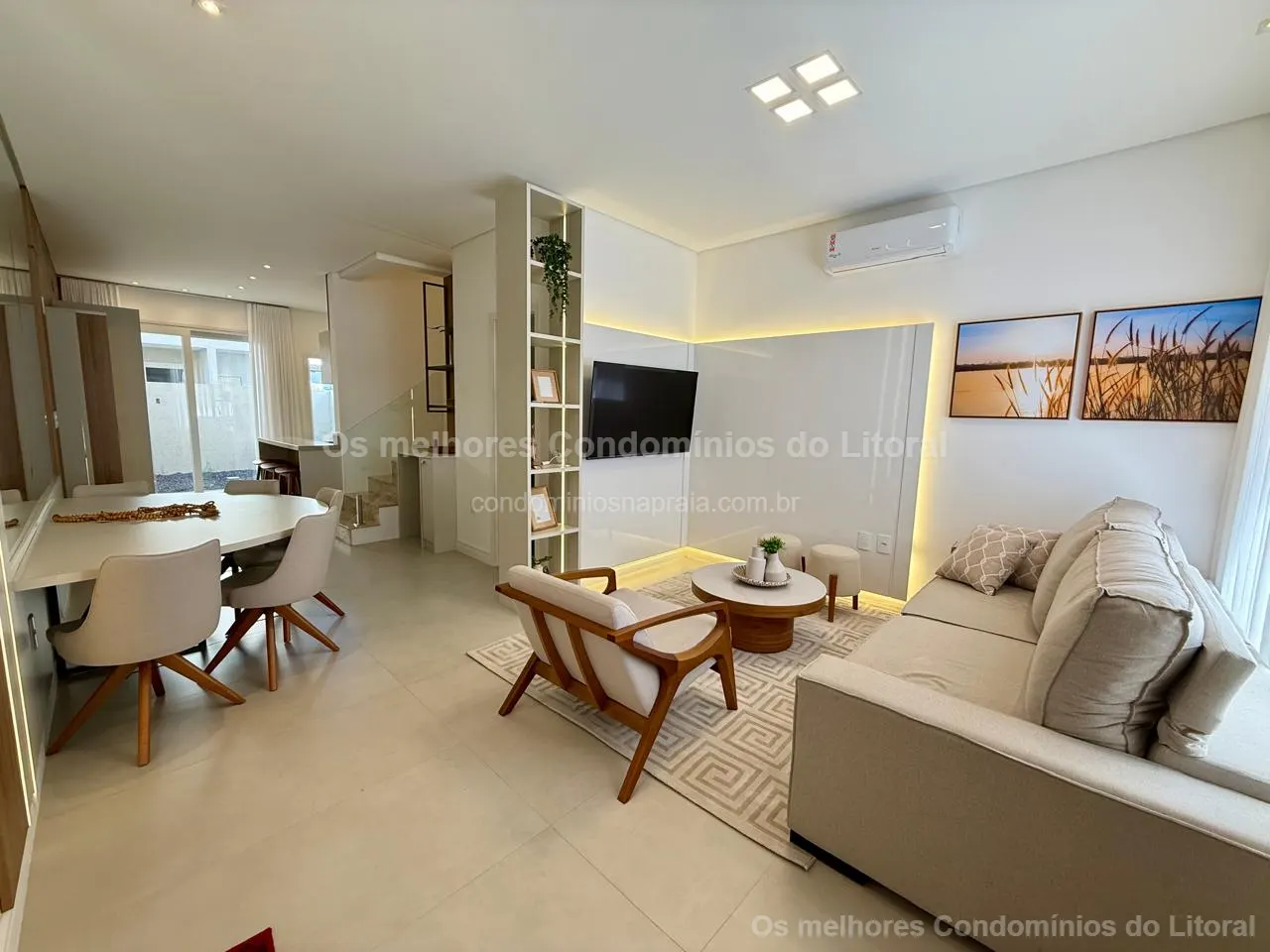CASA MOBILIADA E DECORADA À VENDA NO CONDOMÍNIO MURANO | 121,22 m² | 2 SUÍTES | CAPÃO DA CANOA — Capão da Canoa