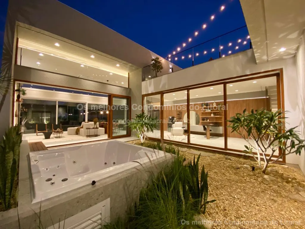 SOBRADO MOBILIADO E DECORADO À VENDA NO CAPÃO ILHAS RESORT | 400 m² | 4 SUÍTES | CAPÃO DA CANOA — Capão da Canoa