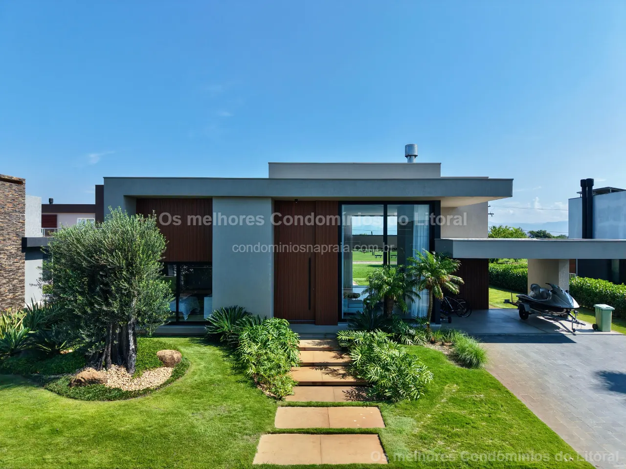 CASA À VENDA NO CONDOMÍNIO LAGOA DO PASSO | 4 SUÍTES | 270 m² | ATLÂNTIDA SUL — Osório