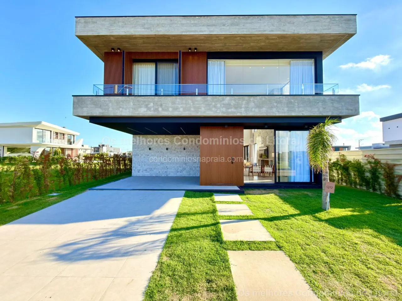 MANSÃO À VENDA NO CONDOMÍNIO AMARÉ HOME RESORT | 5 SUÍTES | 360 m² | XANGRI-LÁ — Xangri-lá